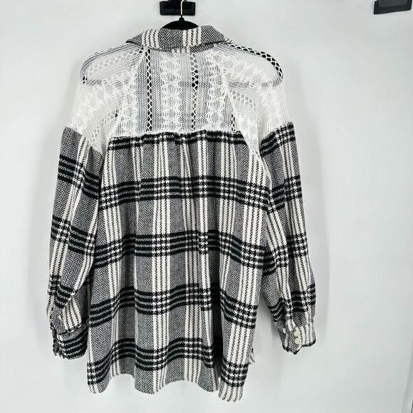 White Birch Black and White Plaid Button-Down Shirt - Picture 3 of 12